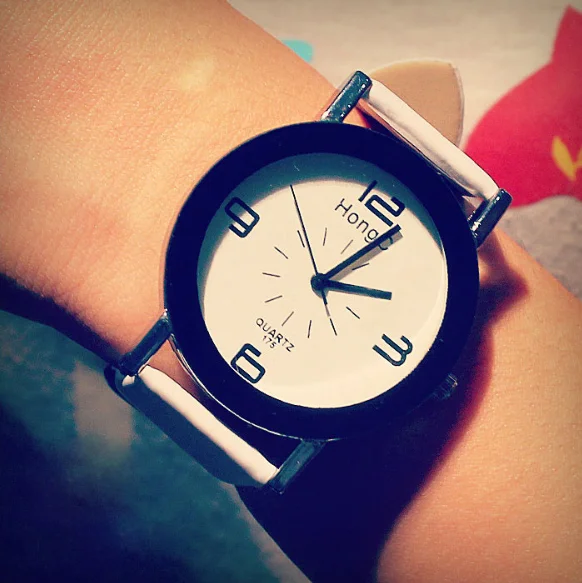 YAZOLE 2018 Fashion Quartz Watch Women Watches Ladies Girls Famous Brand Wrist Watch Female Clock Montre Femme Relogio Feminino
YAZOLE 2018 Fashion Quartz Watch Women Watches Ladies Girls Famous Brand Wrist Watch Female Clock Montre Femme Relogio Feminino