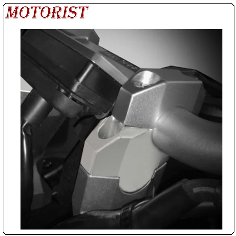 For Honda Xadv750 2017 X-adv750 2018 X adv Xadv 750 Motorcycle handlebar Riser 35mm Backward 10mm riser adapter handle bar riser 
For Honda Xadv750 2017 X-adv750 2018 X adv Xadv 750 Motorcycle handlebar Riser 35mm Backward 10mm riser adapter handle bar riser