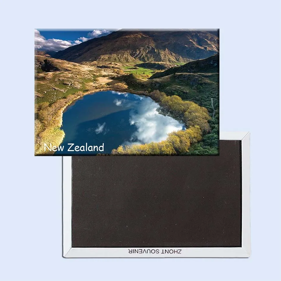 

SOUVEMAG Heart Lake, New Zealand Travel Picture Refrigerator Magnets 21155,Souvenirs of Worldwide Tourist Landscape