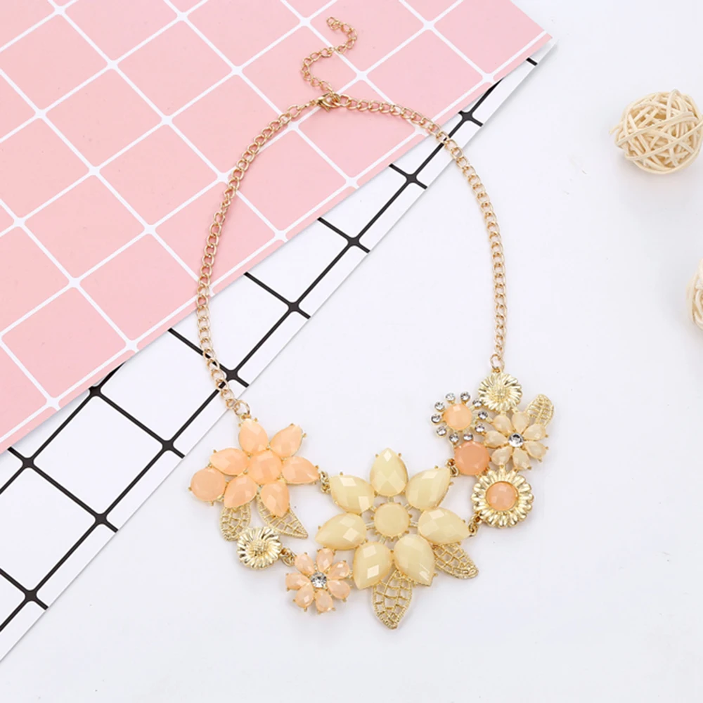 New Fashionable Bright Flower Necklace Charm Rhinestone Necklace and Pendant Statement Necklaces Jewelry Wholesale XY-N219
New Fashionable Bright Flower Necklace Charm Rhinestone Necklace and Pendant Statement Necklaces Jewelry Wholesale XY-N219
