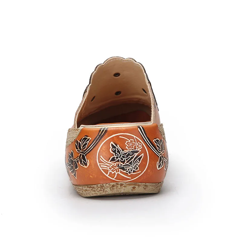YAERNI Ethnic Style Flat Platform Shoes Women Slipper Genuine Leather Cover Toes Handmade Summer New Arrival Ladies Slides E582
YAERNI Ethnic Style Flat Platform Shoes Women Slipper Genuine Leather Cover Toes Handmade Summer New Arrival Ladies Slides E582