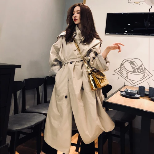 2018 Autumn Winter Women Runway Designer Oversized Long Trench Coat With Belt Female Casaco Overcoat Letter Classic Trench Coat
2018 Autumn Winter Women Runway Designer Oversized Long Trench Coat With Belt Female Casaco Overcoat Letter Classic Trench Coat