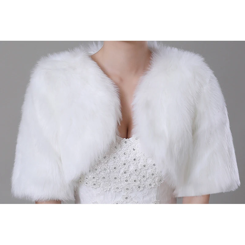 Half Sleeve Women Winter wedding faux fur jacket bolero wraps Bridal Coat Wedding Cape Faux Fur Bride Shurg
Half Sleeve Women Winter wedding faux fur jacket bolero wraps Bridal Coat Wedding Cape Faux Fur Bride Shurg