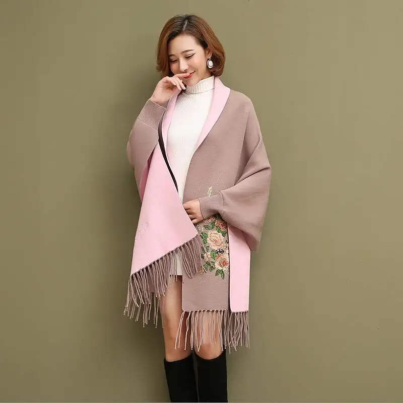 Belted Embroidery Beading Cloak Shawl Autumn And Winter Coat Female 2020 New National High-grade Thickening Dual-use Cardigan
Belted Embroidery Beading Cloak Shawl Autumn And Winter Coat Female 2020 New National High-grade Thickening Dual-use Cardigan