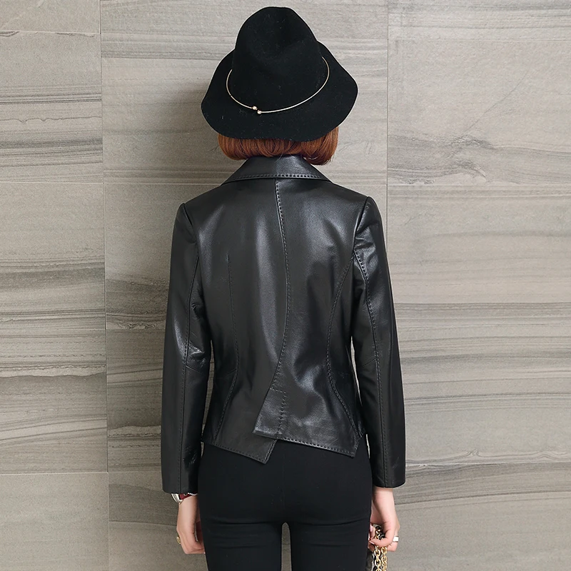 Irregualar design natural sheepskin leather jacket women turn down collar thin slim motorcycle real leather coat for autumn
Irregualar design natural sheepskin leather jacket women turn down collar thin slim motorcycle real leather coat for autumn