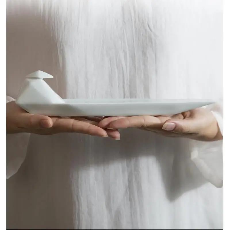 Home Decoration Durable Ceramic Incense Burner Censer Creative Incense Holder Portable Porcelain Censer Incense Sticks Holder
Home Decoration Durable Ceramic Incense Burner Censer Creative Incense Holder Portable Porcelain Censer Incense Sticks Holder