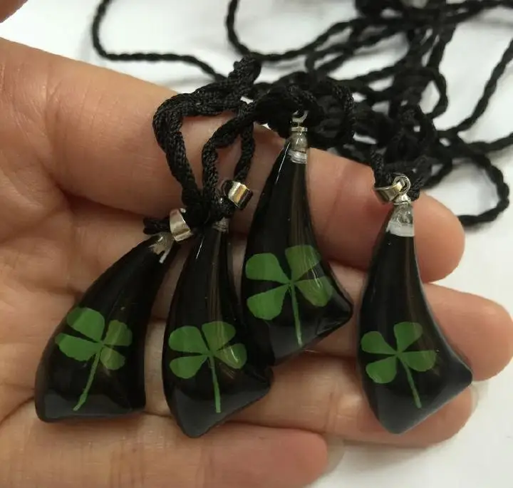 FREE SHIPPING 30 Pendant Real Four Leaf Clover Black Color Encased Pressed Flower Jewelry
FREE SHIPPING 30 Pendant Real Four Leaf Clover Black Color Encased Pressed Flower Jewelry