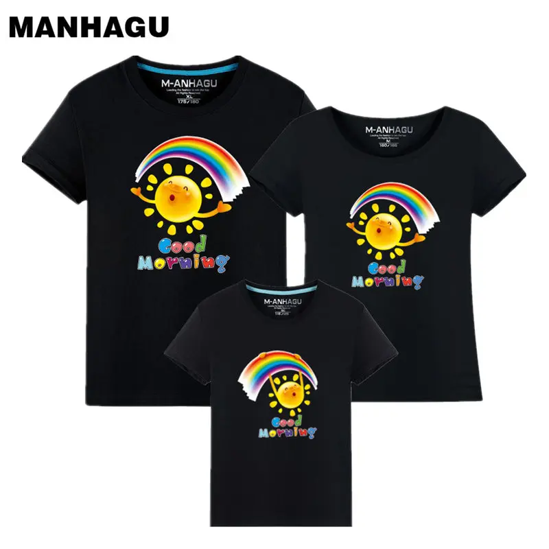 MANHAGU Brand 1 piece Family Matching Mother Daughter Dresses clothes printing rainbow T-Shirt family look mother son outfits
MANHAGU Brand 1 piece Family Matching Mother Daughter Dresses clothes printing rainbow T-Shirt family look mother son outfits