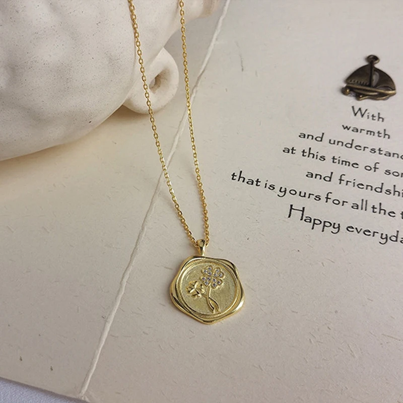 PONYKISS Trendy 100% 925 Sterling Silver Golden Lucky Clover Geometric Pendant Necklace Women Party Delicate Jewelry Cute Gift
PONYKISS Trendy 100% 925 Sterling Silver Golden Lucky Clover Geometric Pendant Necklace Women Party Delicate Jewelry Cute Gift