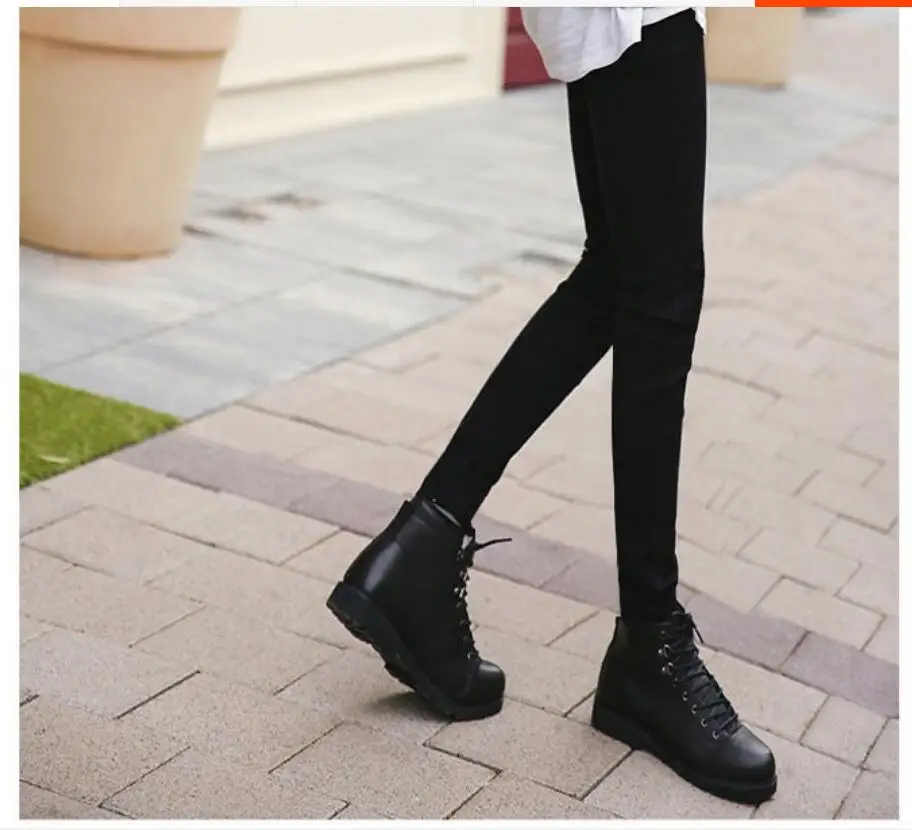 Winter Jeans Plus Velvet Feet Denim Pants Men Thickening Slim Pencil Pants Korean Version Of The Small Feet Elastic Tight Pants
Winter Jeans Plus Velvet Feet Denim Pants Men Thickening Slim Pencil Pants Korean Version Of The Small Feet Elastic Tight Pants