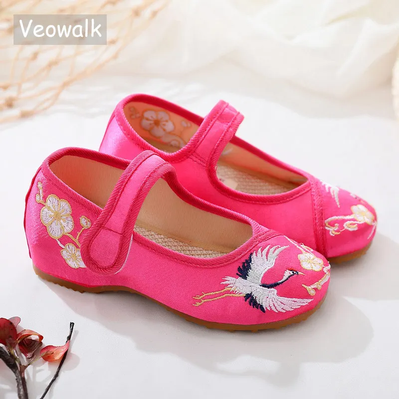 Veowalk/Детская парусиновая обувь на плоской подошве с вышивкой для девочек-подростков; Школьные балетки с красными и розовыми цветами для тан...
Veowalk/Детская парусиновая обувь на плоской подошве с вышивкой для девочек-подростков; Школьные балетки с красными и розовыми цветами для тан...