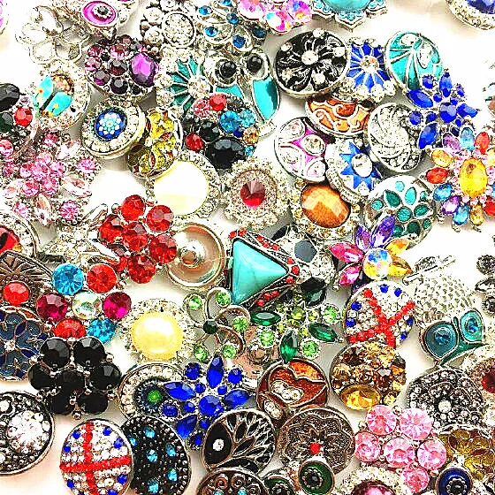 Hot wholesale 50pcs/lot High quality Mix Many styles 18mm Metal Snap Button Charm Rhinestone CZ Styles Buttons
Hot wholesale 50pcs/lot High quality Mix Many styles 18mm Metal Snap Button Charm Rhinestone CZ Styles Buttons