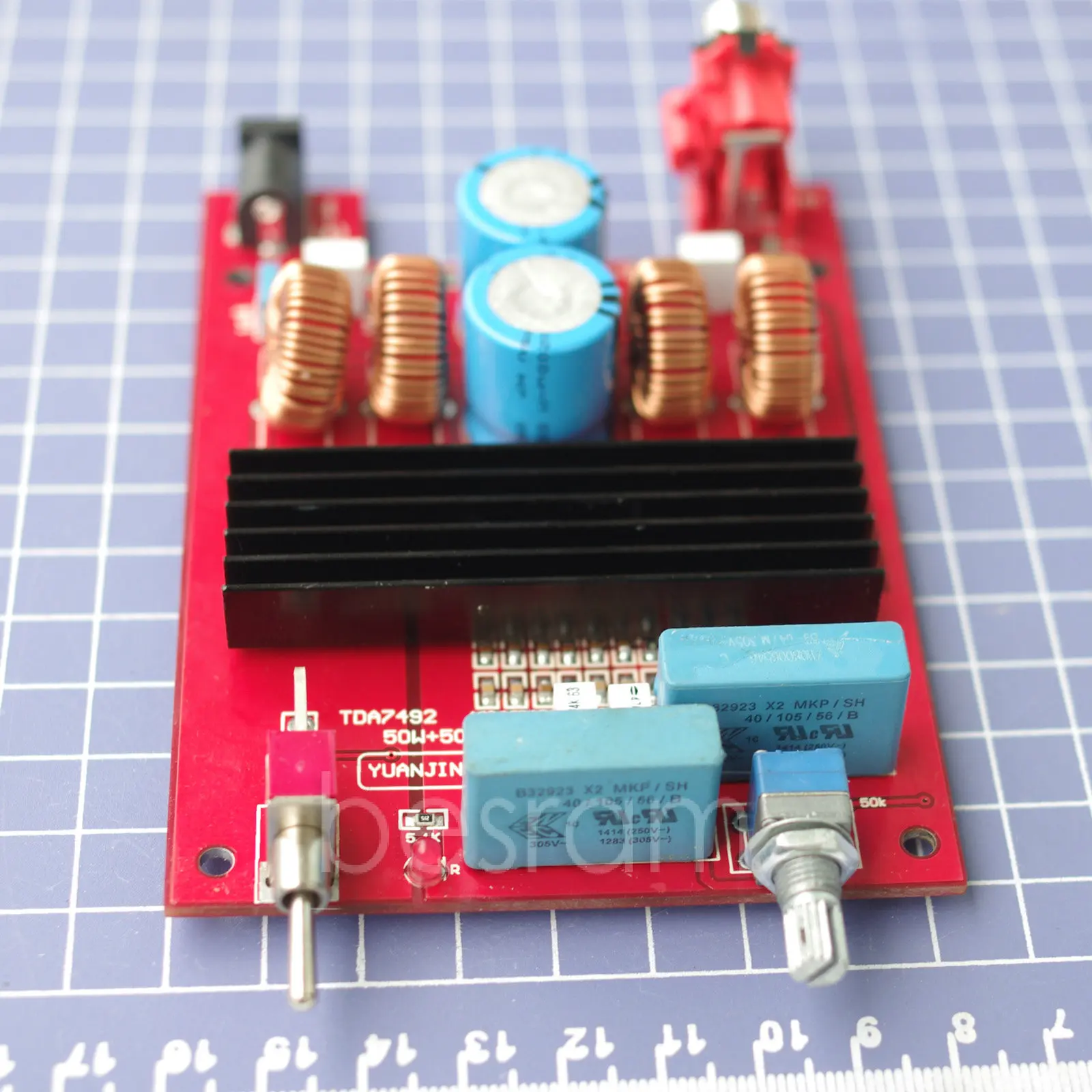 Assembled TDA7492 Power amplifier board 50W+50W DC20V to DC24V 5A 2200UF/25VUF*2
Assembled TDA7492 Power amplifier board 50W+50W DC20V to DC24V 5A 2200UF/25VUF*2