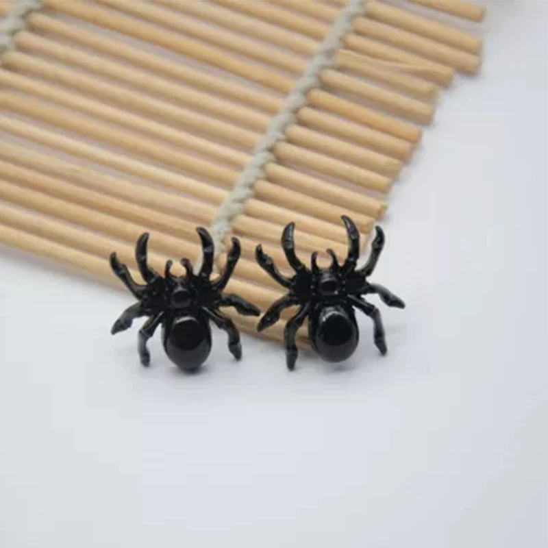 YULUCH Unique Design Minimalist Mini Black Insect Jewelry Spider Earrings For Women Shopping Wild Novelty
YULUCH Unique Design Minimalist Mini Black Insect Jewelry Spider Earrings For Women Shopping Wild Novelty