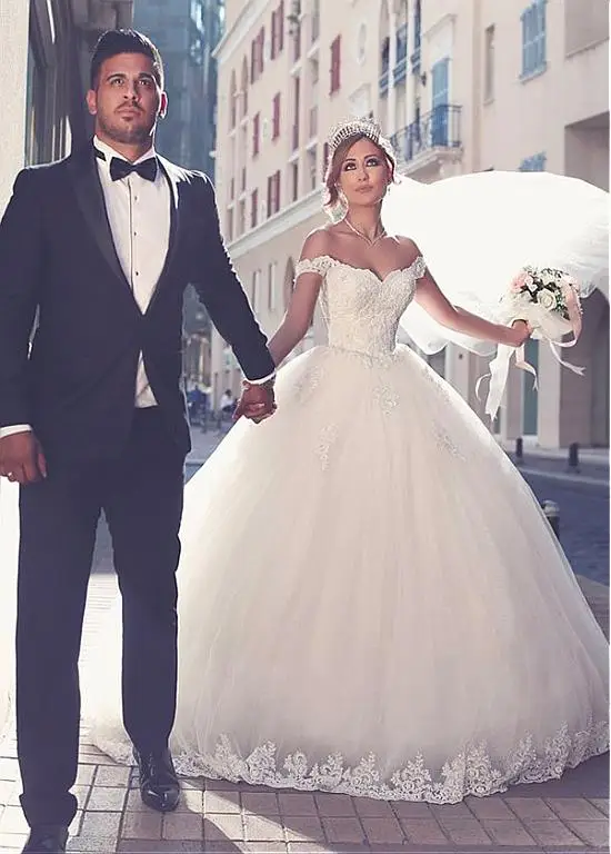Off The Shoulder Vestido De Noiva Muslim Wedding Dresses Ball Gown Tulle Appliques Boho Dubai Arabic Wedding Gown Bridal
Off The Shoulder Vestido De Noiva Muslim Wedding Dresses Ball Gown Tulle Appliques Boho Dubai Arabic Wedding Gown Bridal