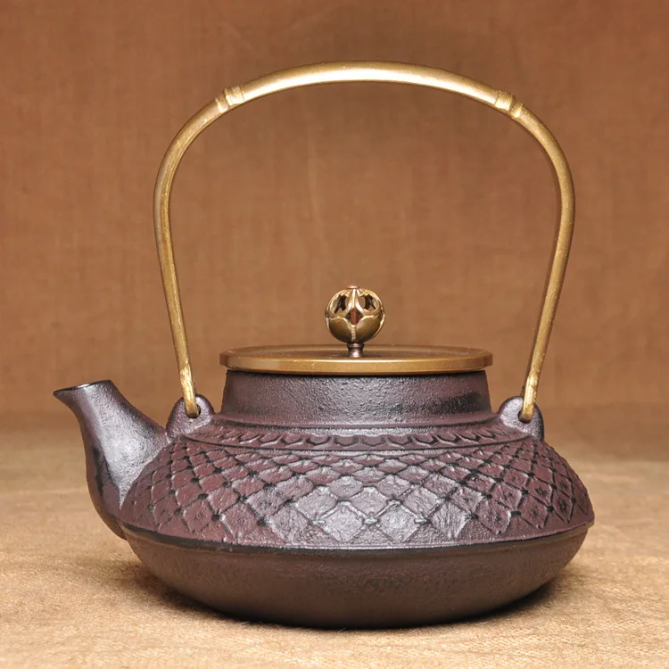 Iron pot wholesale pure handmade Japanese tea set authentic old iron pot cast iron teappot factory direct
Iron pot wholesale pure handmade Japanese tea set authentic old iron pot cast iron teappot factory direct
