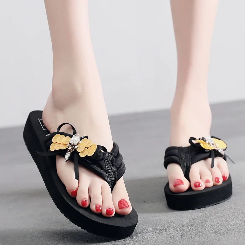 Women Summer Fashion Wear Sandals Beach Shoes Non-slip Slippers Cool Household Slippers Wear-resistant
Women Summer Fashion Wear Sandals Beach Shoes Non-slip Slippers Cool Household Slippers Wear-resistant