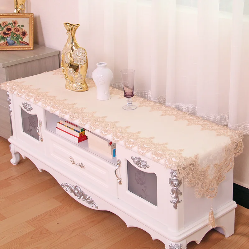 European Classical Lace Embroidery Table Runner Dining Coffee Dust Proof Table Runner Romantic Home Wedding Decoration
European Classical Lace Embroidery Table Runner Dining Coffee Dust Proof Table Runner Romantic Home Wedding Decoration