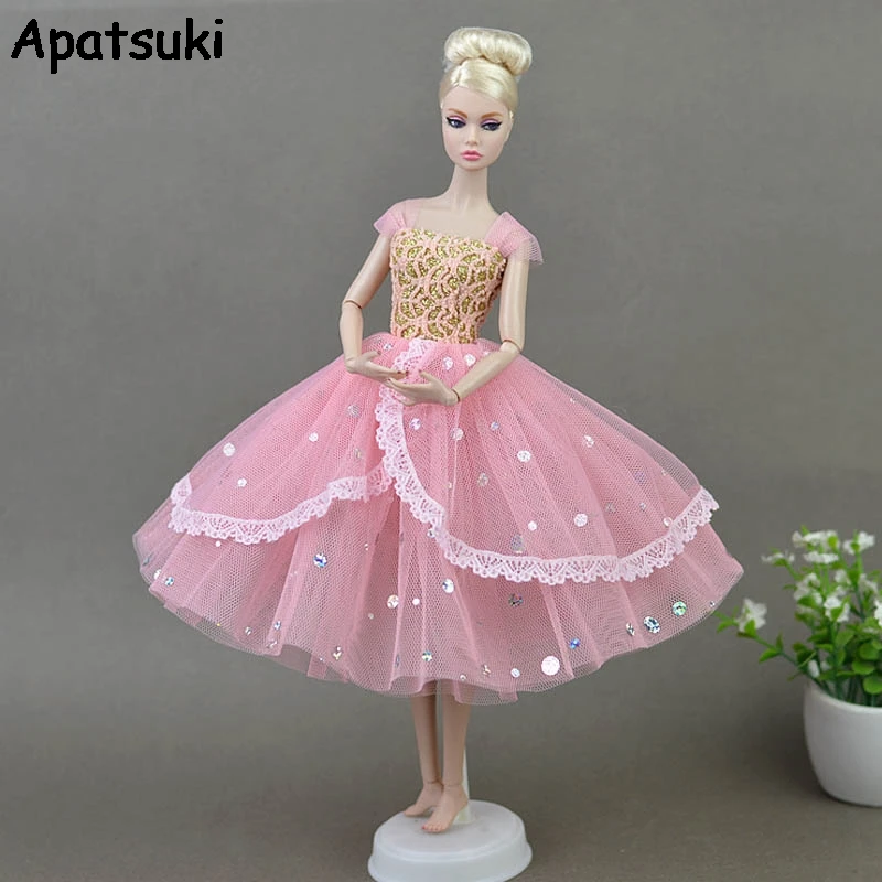 High Quality Romantic Pink Doll Clothes Dresses Evening Dress for Barbie Doll For 1/6 BJD Doll House Gift Doll Accessories
High Quality Romantic Pink Doll Clothes Dresses Evening Dress for Barbie Doll For 1/6 BJD Doll House Gift Doll Accessories