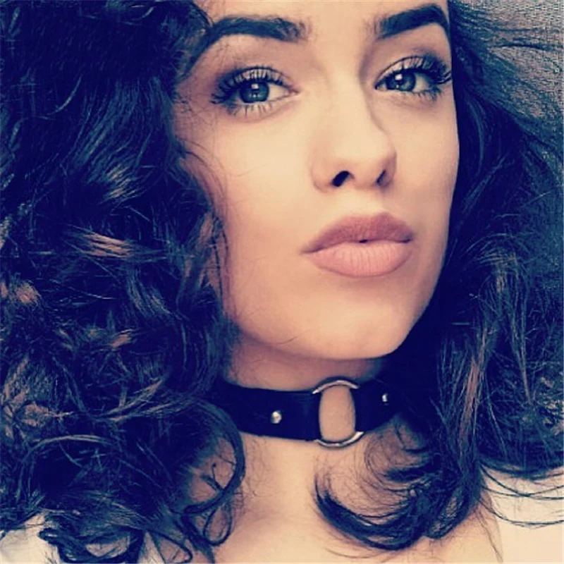 Sexy Women Black Leather Collar Choker Necklaces Metal Circle Link Goth Chokers Statement Necklace 2019 Fashion Jewelry
Sexy Women Black Leather Collar Choker Necklaces Metal Circle Link Goth Chokers Statement Necklace 2019 Fashion Jewelry