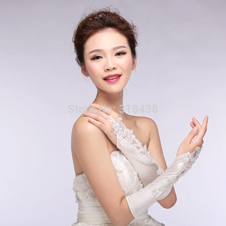 Lace Wedding Gloves New Hot Sale Fashion White,ivory Appliques Beaded Glove Bridal Glove Wedding Gloves Fingerless Ml125
Lace Wedding Gloves New Hot Sale Fashion White,ivory Appliques Beaded Glove Bridal Glove Wedding Gloves Fingerless Ml125