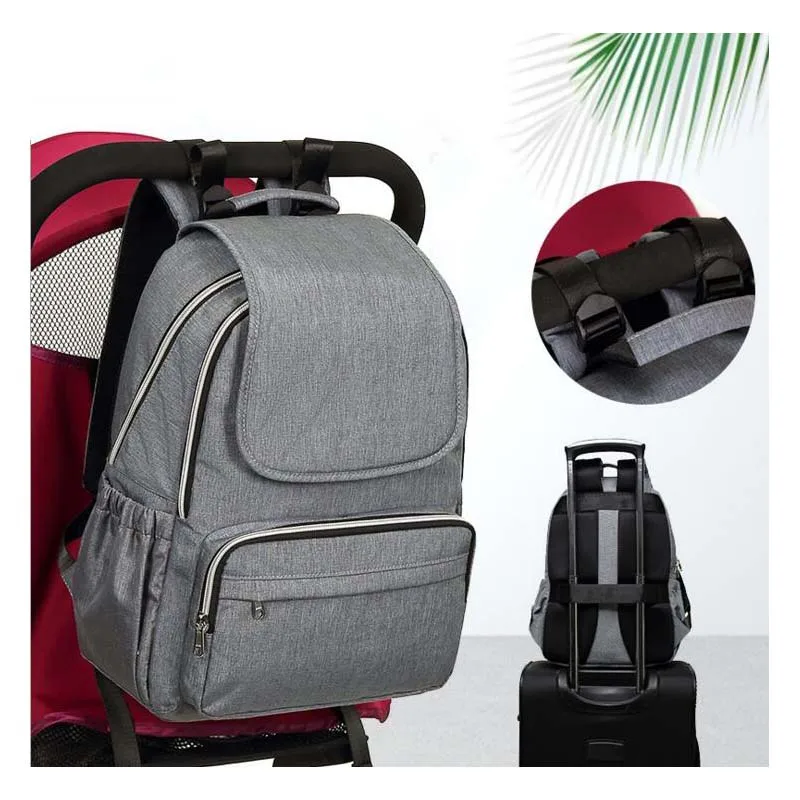 Multi-function Mummy bag large-capacity waterproof travel bag shoulder pregnant women waiting for a package baby storage diaper 
Multi-function Mummy bag large-capacity waterproof travel bag shoulder pregnant women waiting for a package baby storage diaper