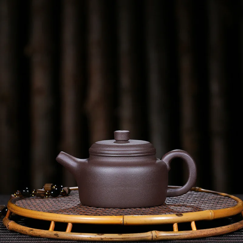Горшок из фиолетовой глины Yixing, оригинальный горшок ручной работы из старой фиолетовой глины, чайный набор из кунг-фу, оптовая продажа
Горшок из фиолетовой глины Yixing, оригинальный горшок ручной работы из старой фиолетовой глины, чайный набор из кунг-фу, оптовая продажа
