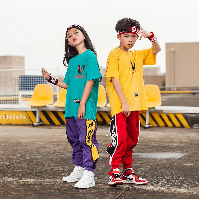 2020 Kids Hip Hop Clothing Summer T Shirt Pants Set Children Streetwear Dance Suit Boys Girls Jazz Costumes Stage Outfit Clothes
2020 Kids Hip Hop Clothing Summer T Shirt Pants Set Children Streetwear Dance Suit Boys Girls Jazz Costumes Stage Outfit Clothes