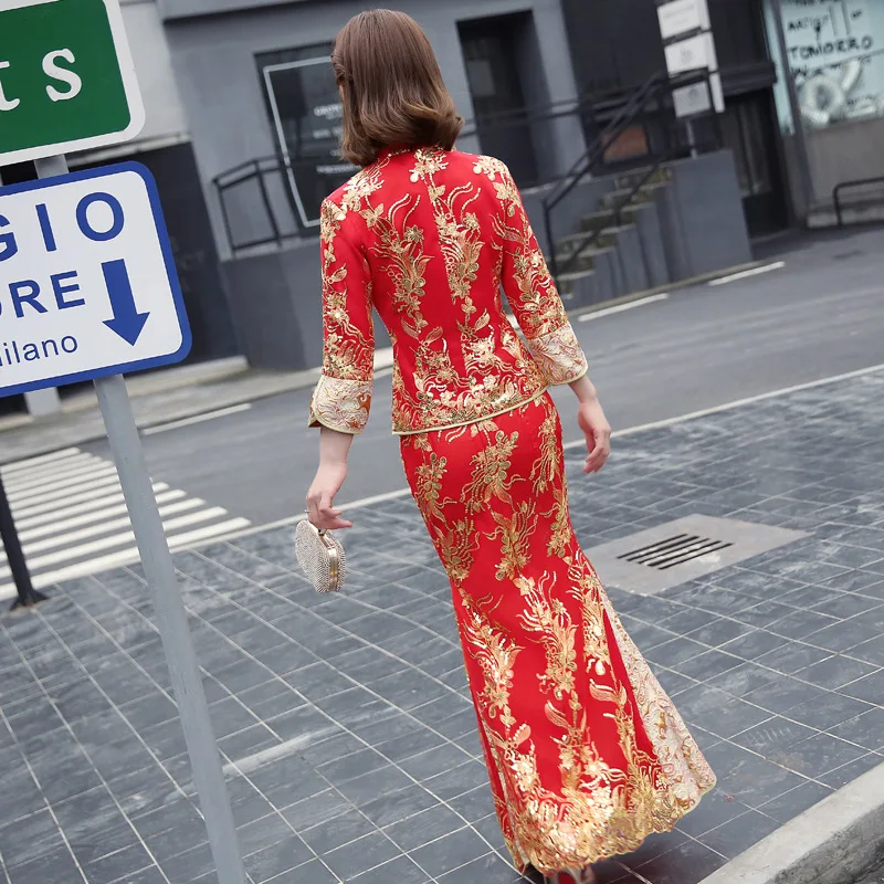 Red embroidery Cheongsam Sexy Qipao Dresses Long Chinese Traditional Wedding Dress Oriental Wedding Gowns Bride Traditions
Red embroidery Cheongsam Sexy Qipao Dresses Long Chinese Traditional Wedding Dress Oriental Wedding Gowns Bride Traditions