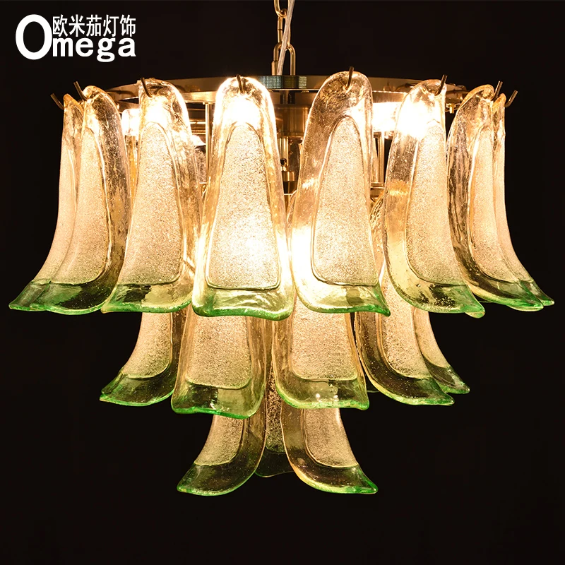 Postmodern creative light luxury glass chandelier living room dining room villa study bedroom porch chandelier exhibition
Postmodern creative light luxury glass chandelier living room dining room villa study bedroom porch chandelier exhibition