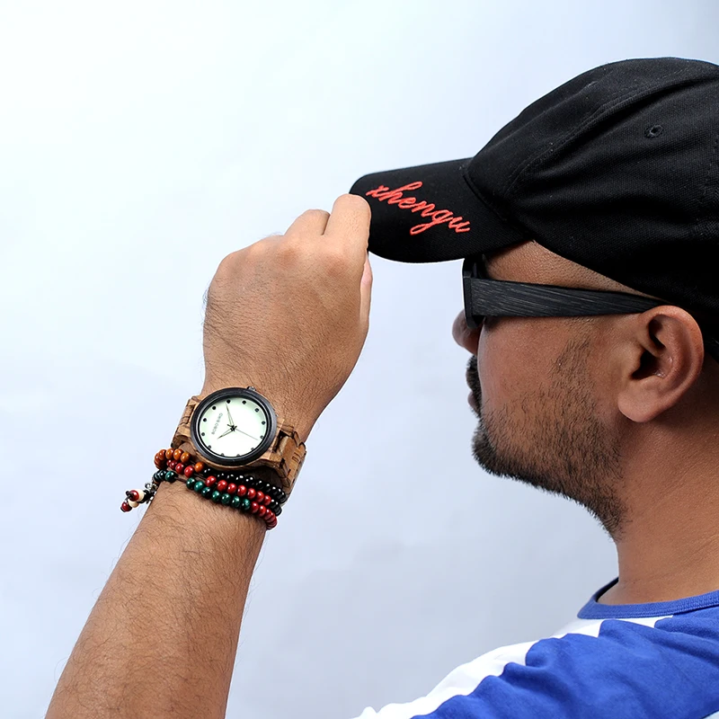 BOBO BIRD Men bamboo Wooden Watch Luminous Dial Wrist Watches With Wood Links In Gift Watch Box relojes hombre custom logo
BOBO BIRD Men bamboo Wooden Watch Luminous Dial Wrist Watches With Wood Links In Gift Watch Box relojes hombre custom logo