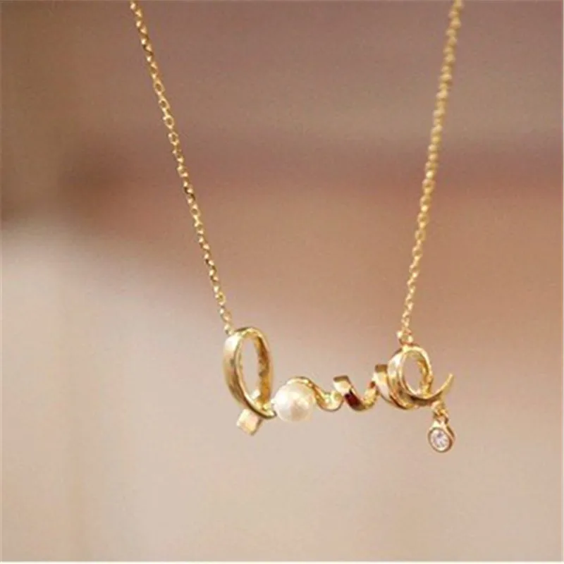 Wholesales Fashion Gift Gently Around A Heart Of Love Chic LOVE Necklace Jewelry 
Wholesales Fashion Gift Gently Around A Heart Of Love Chic LOVE Necklace Jewelry