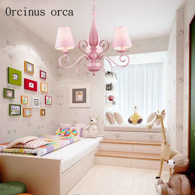 Modern simple pink cute chandelier Girl Princess bedroom children's room lamp American Pastoral creative iron pendant lamp
Modern simple pink cute chandelier Girl Princess bedroom children's room lamp American Pastoral creative iron pendant lamp