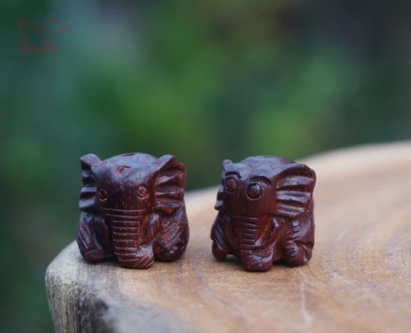 Natural Red Sandalwood Carved Elepant Beads Tiny Charms Mala Beads Japa Bead Bracelet Jewellry Findings DIY Accessories
Natural Red Sandalwood Carved Elepant Beads Tiny Charms Mala Beads Japa Bead Bracelet Jewellry Findings DIY Accessories