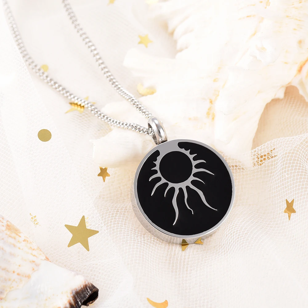 Fashion Sun of Eye Round Pendant Memorial Jewelry Ashes Keepsake for Human Ash Holder Stainless Steel Cremation Urn Necklace
Fashion Sun of Eye Round Pendant Memorial Jewelry Ashes Keepsake for Human Ash Holder Stainless Steel Cremation Urn Necklace