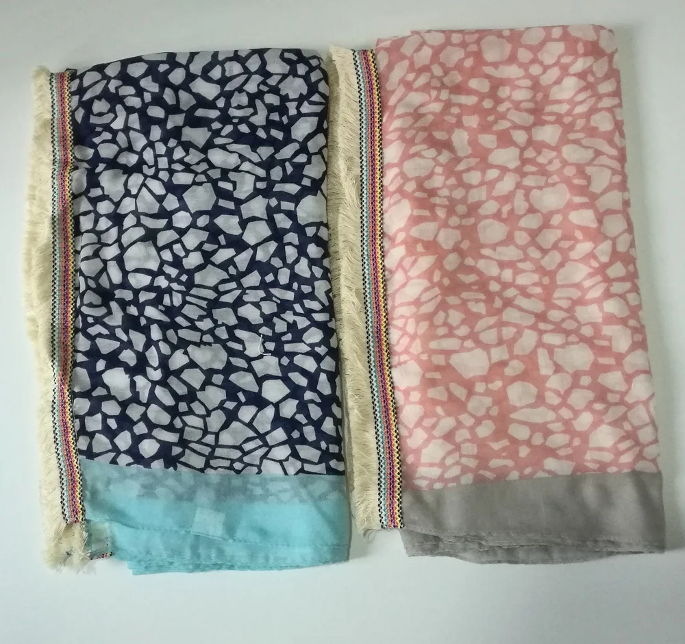 2018 New Women Stone Pattern Tassel Scarves And Shawls Cotton Voile Leopard Muffler Scarf Shawl Wrap Hijab 2 Color Free Shipping
2018 New Women Stone Pattern Tassel Scarves And Shawls Cotton Voile Leopard Muffler Scarf Shawl Wrap Hijab 2 Color Free Shipping