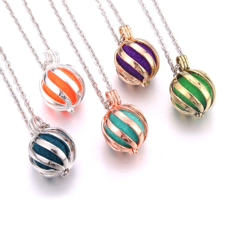 New Watermelon ball style Aromatherapy lockets Perfume Aroma Diffuser necklace Essential Oils Diffuser cage Pendant Necklace
New Watermelon ball style Aromatherapy lockets Perfume Aroma Diffuser necklace Essential Oils Diffuser cage Pendant Necklace