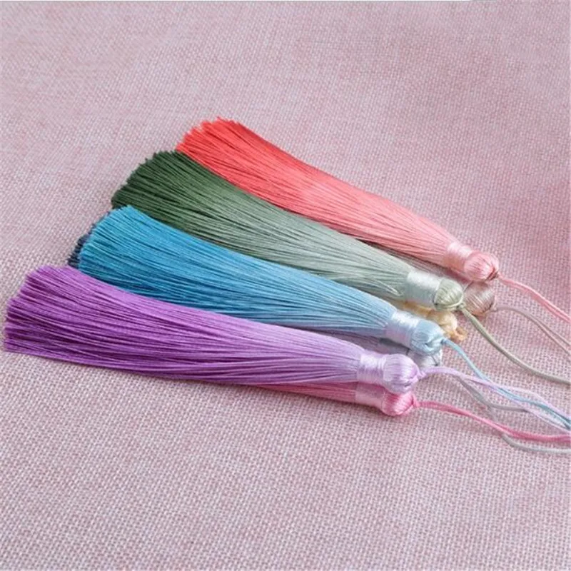 2pcs/lot tassel charms Gradient Color Silk Tassels Thread Tassel For DIY Charms Pendant Necklace Earrings Jewelry Findings
2pcs/lot tassel charms Gradient Color Silk Tassels Thread Tassel For DIY Charms Pendant Necklace Earrings Jewelry Findings