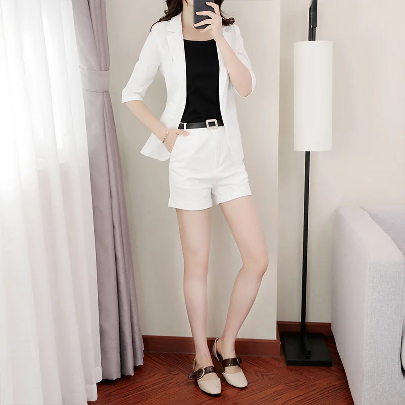 Fashion set 2020 summer new women's temperament shorts three sets of thin casual Korean cotton and Blazer and pant suit
Fashion set 2020 summer new women's temperament shorts three sets of thin casual Korean cotton and Blazer and pant suit