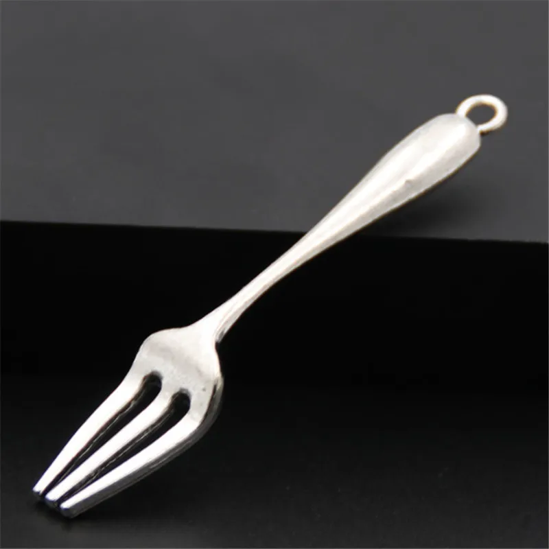 5pcs Anique Silver Color Tableware Forks Charm Pendant Diy Jewelry Finding For Cook A2521
5pcs Anique Silver Color Tableware Forks Charm Pendant Diy Jewelry Finding For Cook A2521