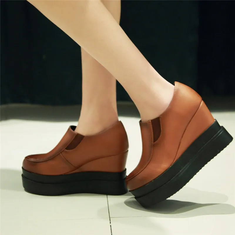 Фото Женские туфли на платформе YMECHIC красные коричневые черные повседневные лодочки с