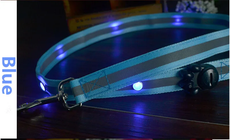 D45 pet dog Leashes /w led light dog Pull strap pet dog Drawstring dog leads 2.5cm width
D45 pet dog Leashes /w led light dog Pull strap pet dog Drawstring dog leads 2.5cm width