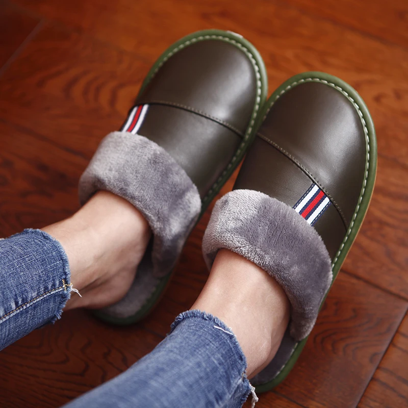 Genuine Leather Couple's Winter Indoor Slippers Sheepskin Warm Comfortable Home Shoes Anti-Slip Casual Slippers for Men&Women
Genuine Leather Couple's Winter Indoor Slippers Sheepskin Warm Comfortable Home Shoes Anti-Slip Casual Slippers for Men&Women