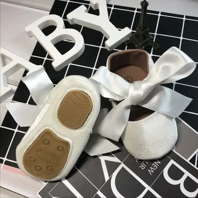 Spring Autumn Bow Tie Baby Shoes First Walkers Baby Sneakers Cute Ribbon Newborn Girls Princess Party Shoes Candy Color Shoes
Spring Autumn Bow Tie Baby Shoes First Walkers Baby Sneakers Cute Ribbon Newborn Girls Princess Party Shoes Candy Color Shoes