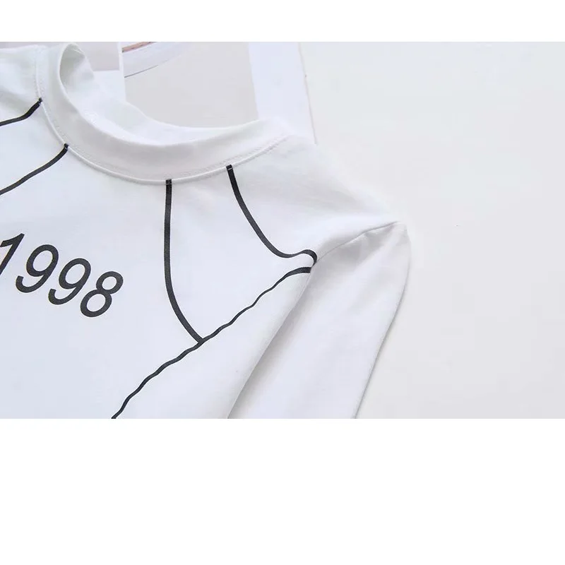 Autumn new personality digital print navel long-sleeved T-shirt female Slim round neck short paragraph bottoming shirt top
Autumn new personality digital print navel long-sleeved T-shirt female Slim round neck short paragraph bottoming shirt top