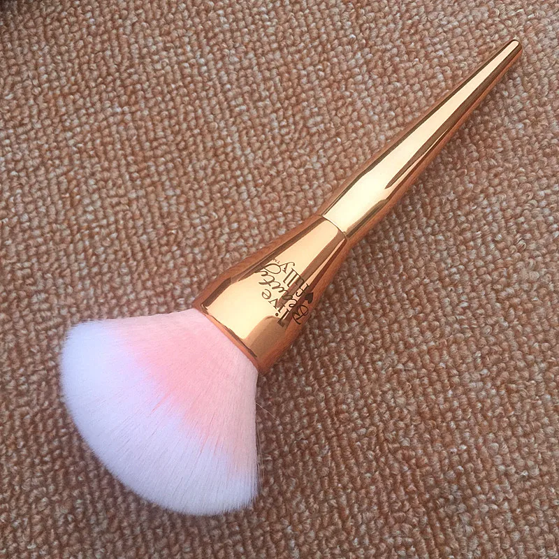 Very Big Rose Gold Powder Makeup Brush Ulta it 221 Professional Cosmetic Face Brushes Soft Hair with Cap
Very Big Rose Gold Powder Makeup Brush Ulta it 221 Professional Cosmetic Face Brushes Soft Hair with Cap