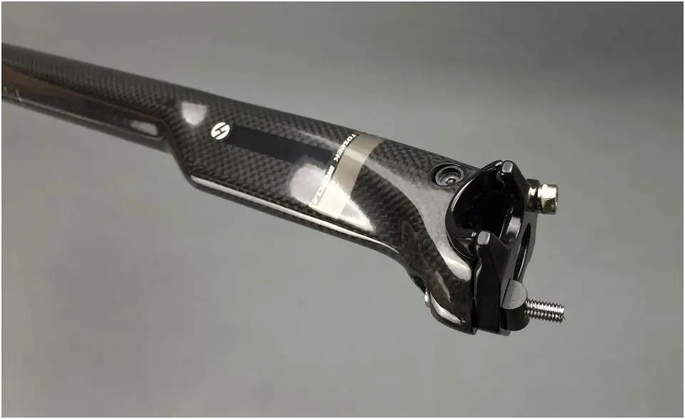 TOSEEK 3K glossy full carbon mountain mtb road bike bicycle seatpost seat tube Reduce resistance seatpost Double nail seat tube
TOSEEK 3K glossy full carbon mountain mtb road bike bicycle seatpost seat tube Reduce resistance seatpost Double nail seat tube