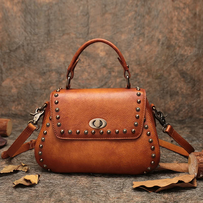 Top-handle Sling Bag Saddle Women Handbag Handmade Genuine Leather Messenger Female Bags 2019 Latest Shoulder Studded Bag Lady
Top-handle Sling Bag Saddle Women Handbag Handmade Genuine Leather Messenger Female Bags 2019 Latest Shoulder Studded Bag Lady