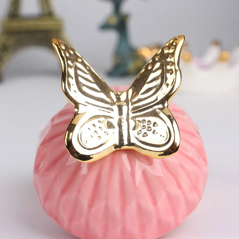 Pink Ceramic Jewelry Box Sealed Animal Storage Jar Candy Tank Container for Earring Necklace with Lid Wedding Gift Crafts Decor
Pink Ceramic Jewelry Box Sealed Animal Storage Jar Candy Tank Container for Earring Necklace with Lid Wedding Gift Crafts Decor