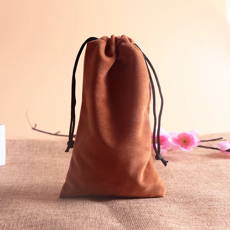 20pcs/lot Coffee Velvet Bags 9x15cm Small Drawstring Gift Bag Cute Bracelet Lipstick Jewelry Packaging Bags Wedding Gift Pouches
20pcs/lot Coffee Velvet Bags 9x15cm Small Drawstring Gift Bag Cute Bracelet Lipstick Jewelry Packaging Bags Wedding Gift Pouches